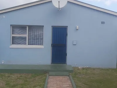 2 Bedroom House For Sale in Eersterivier - WZ3A.webp