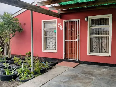 2 Bedroom House For Sale in Mitchells Plain - aENu.webp