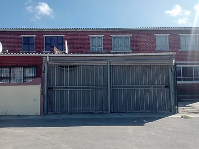 2 Bedroom House For Sale in Mitchells Plain - img