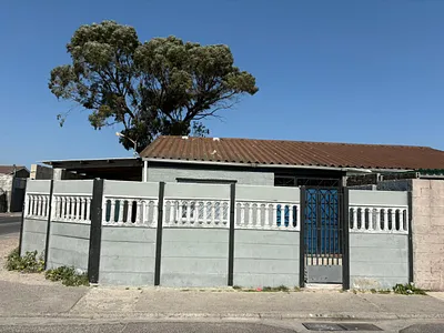 3 Bedroom House For Sale in Mitchells Plain - img