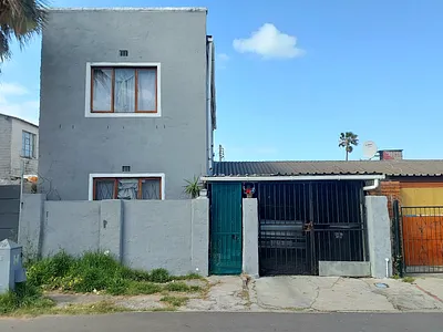 4 Bedroom House For Sale in Cape Town - ZS47.webp