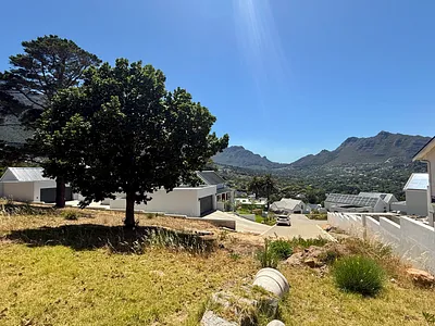 Vacant Land For Sale in Hout Bay - UR9M.webp