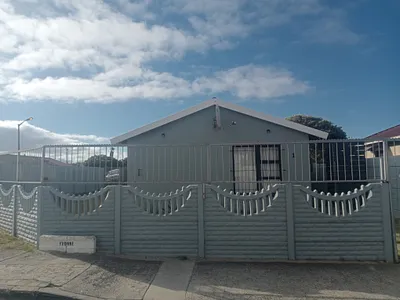 3 Bedroom House For Sale in Morgenster, Brackenfell - uHRK.webp