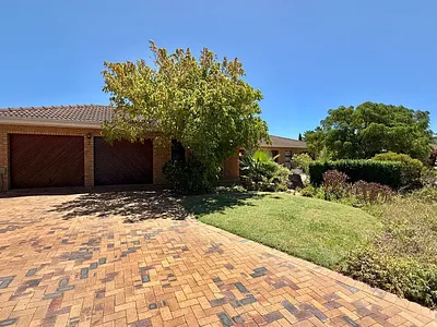 3 Bedroom Townhouse For Sale in Durbanville - b9rk.webp