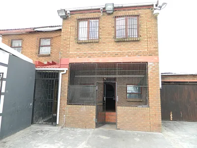 5 Bedroom House For Sale in Kraaifontein - hKPZ.webp