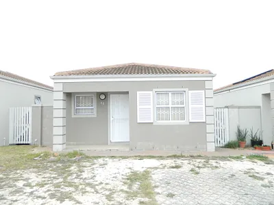 2 Bedroom House To Rent in Mitchells Plain - VebH.webp