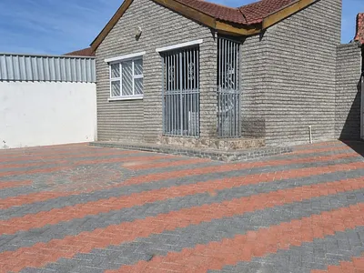 3 Bedroom House For Sale in Mitchells Plain - k0Xm.webp