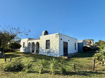 5 Bedroom House For Sale in Cape Town - img