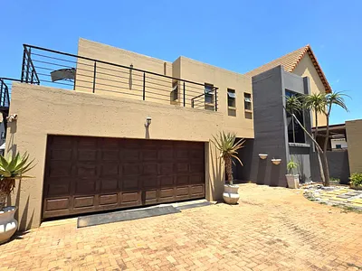 4 Bedroom House For Sale in Leloko Lifestyle & Eco Estate, Hartbeespoort - CdlW.webp