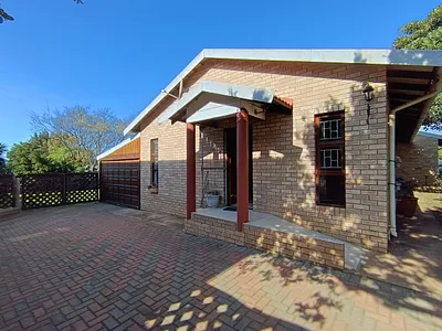 3 Bedroom House For Sale in Jeffreys Bay - img