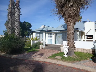 3 Bedroom House For Sale in Jeffreys Bay - img