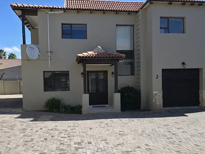 3 Bedroom Townhouse For Sale in Jeffreys Bay - img