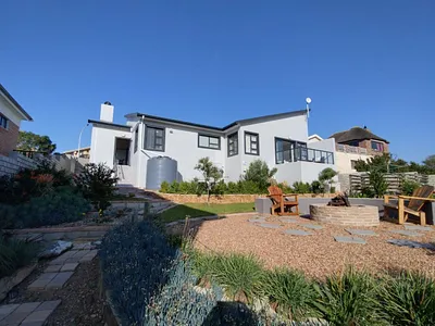 3 Bedroom House For Sale in Jeffreys Bay - UcLN.webp