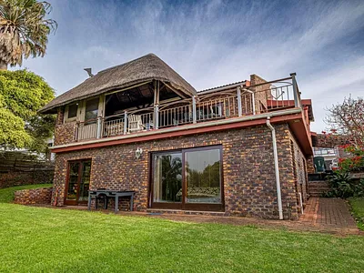 4 Bedroom House For Sale in Jeffreys Bay - otrc.webp