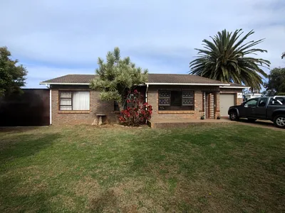 3 Bedroom House For Sale in Jeffreys Bay - 8aZd.webp