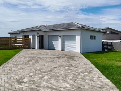 3 Bedroom House For Sale in Jeffreys Bay - 7Fmj.webp