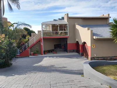 4 Bedroom House For Sale in Jeffreys Bay - IDIH.webp