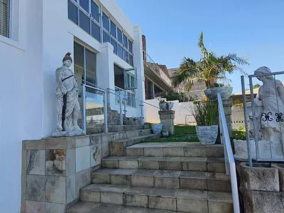 2 Bedroom Apartment To Rent in Jeffreys Bay - wqLu.webp