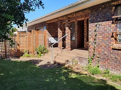 3 Bedroom House For Sale in Jeffreys Bay - img