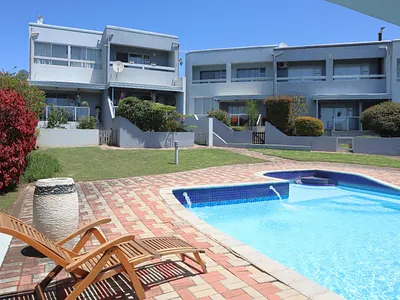 3 Bedroom Apartment To Rent in Jeffreys Bay - k6zY.webp