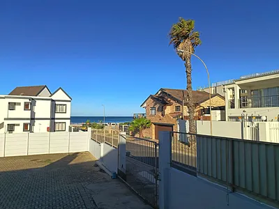 2 Bedroom Apartment To Rent in Jeffreys Bay - fESY.webp