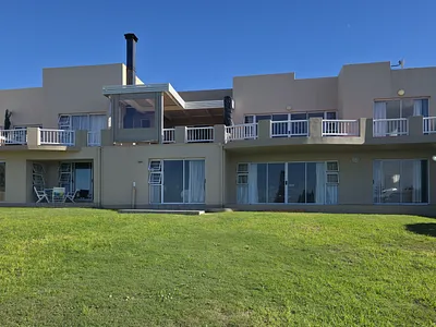 7 Bedroom House For Sale in Jeffreys Bay - img