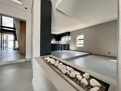 5 Bedroom House For Sale in Pretoria - IPkf.webp