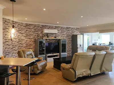 4 Bedroom Apartment For Sale in Ballito - t6aj.webp