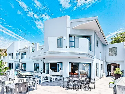 11 Bedroom House For Sale in Ballito - Rs77.webp