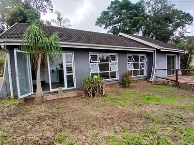 3 Bedroom House For Sale in Queensburgh - TRQo.webp