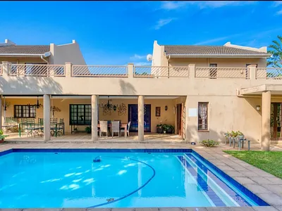 10 Bedroom House For Sale in Durban North - b64w.webp