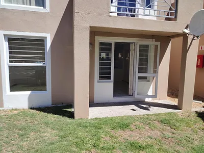 2 Bedroom Apartment To Rent in Strand - sbrT.webp