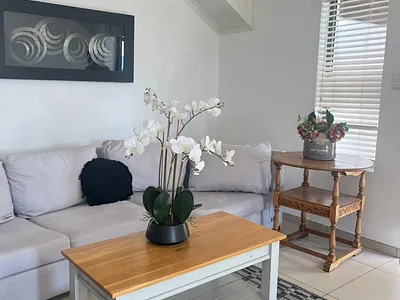 1 Bedroom Apartment For Sale in Sandton - HrRj.webp