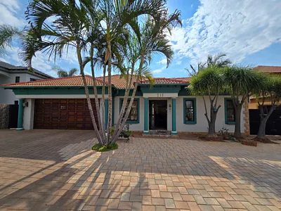 3 Bedroom House For Sale in Pretoria - axzd.webp