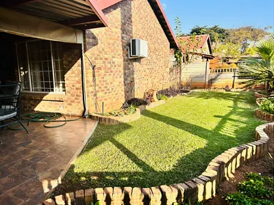 3 Bedroom Townhouse For Sale in Pretoria - Tun4.webp
