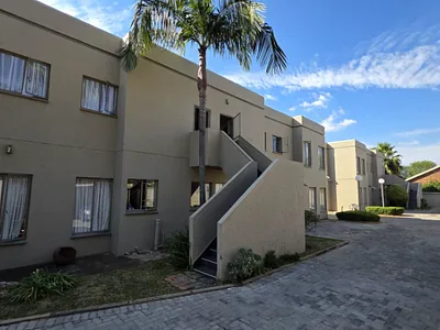 3 Bedroom Apartment For Sale in Pretoria - 5XSJ.webp