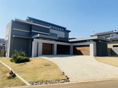 5 Bedroom House To Rent in Eye Of Africa, Eikenhof - zNcR.webp