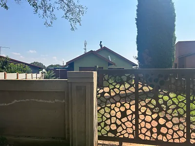 3 Bedroom House For Sale in Springs - tGJp.webp