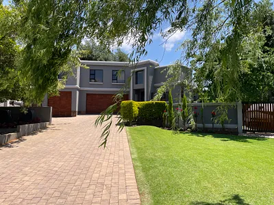 5 Bedroom House For Sale in Centurion - fi1l.webp