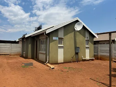 2 Bedroom House For Sale in Alberton - h4ee.webp