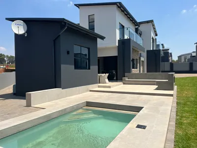 4 Bedroom House For Sale in Centurion - 4mxl.webp