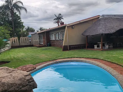 3 Bedroom House For Sale in Pretoria - 3mkN.webp