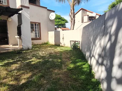 1 Bedroom Apartment For Sale in Pretoria - 4iUi.webp