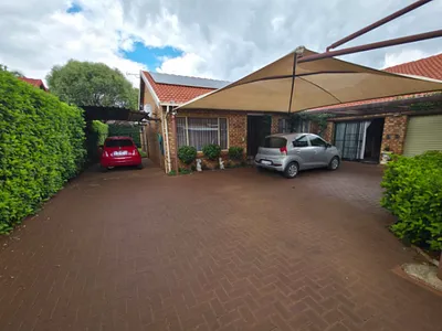 4 Bedroom House For Sale in Pretoria - KmUu.webp