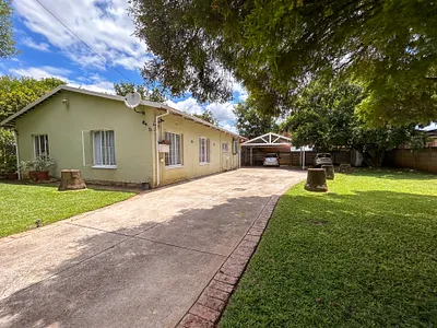 3 Bedroom House For Sale in Pretoria - img