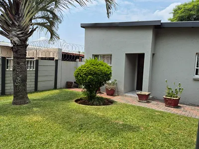 2 Bedroom Townhouse For Sale in Pretoria - img
