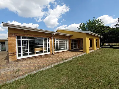 Farm For Sale in Buyscelia, Meyerton - 5PrA.webp