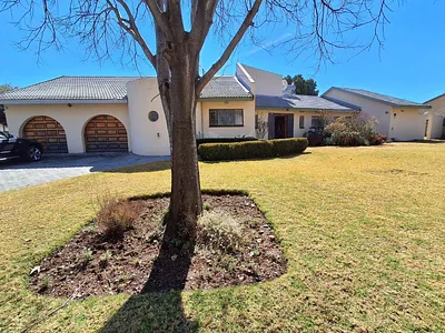 3 Bedroom House For Sale in Vereeniging - 8kOG.webp