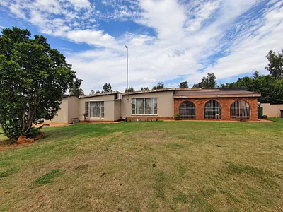 Farm For Sale in Cooperville, Meyerton - 2ZwU.webp