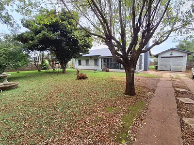 3 Bedroom House For Sale in Vereeniging - img